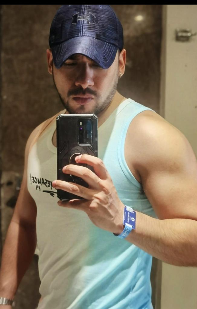 606308500: Chico busca chica en La Coruña