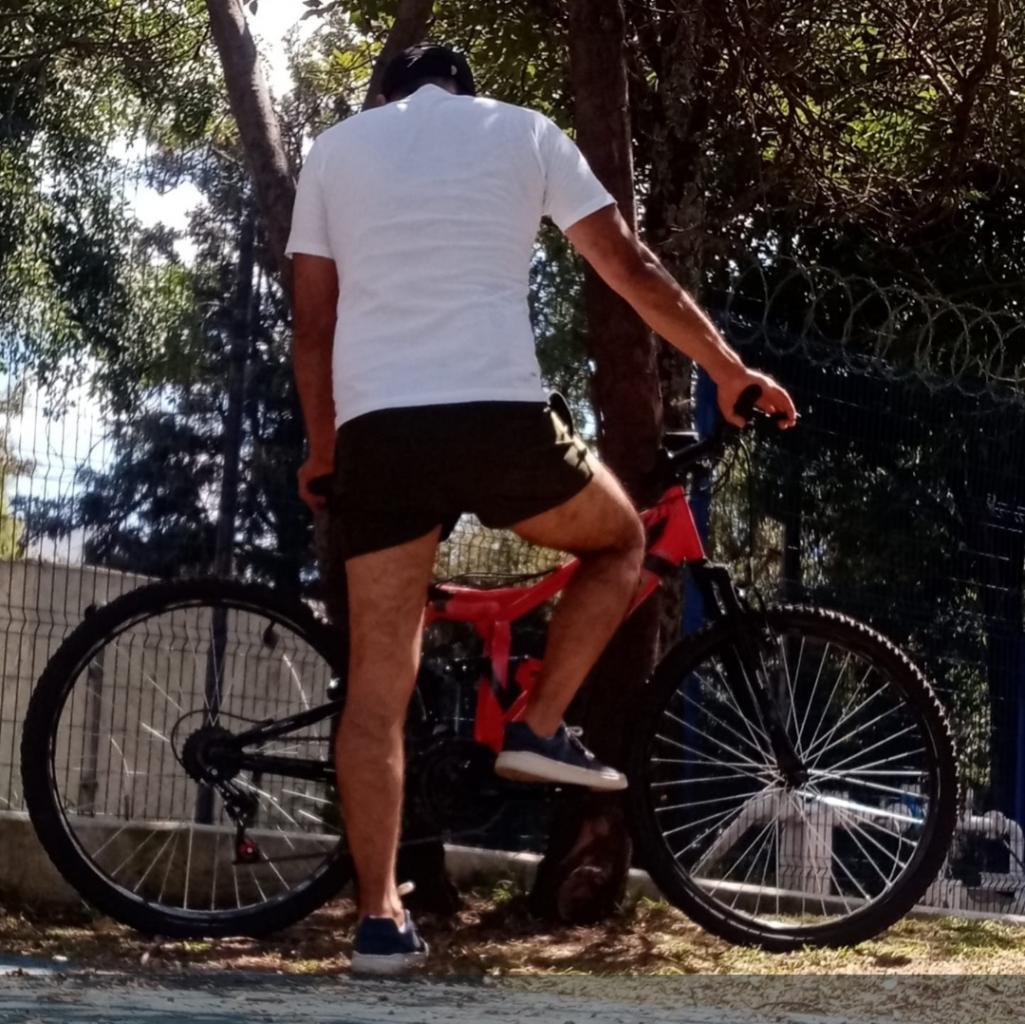 606308500: Chico busca chica en La Coruña