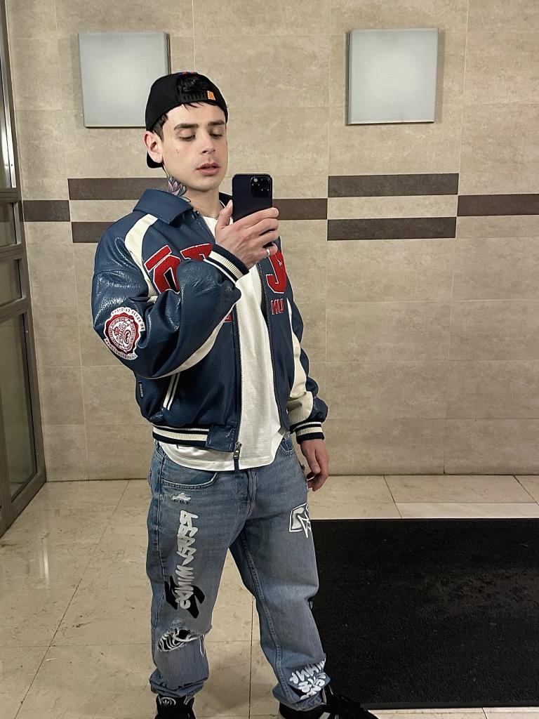 Chico busca chica en Valencia: 