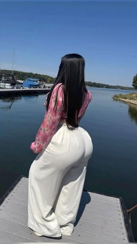 642632949: Chica busca chico en Navarra