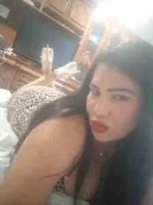 664009851: Chica busca chico en Valencia