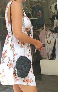 690811888: Chica busca chico en Cantabria