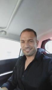 633811824: Chico busca chica en Madrid