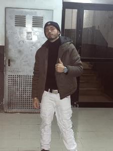 613734641: Chico busca chica en Ibiza