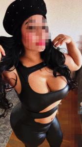 610700377: Chica busca chico en Madrid