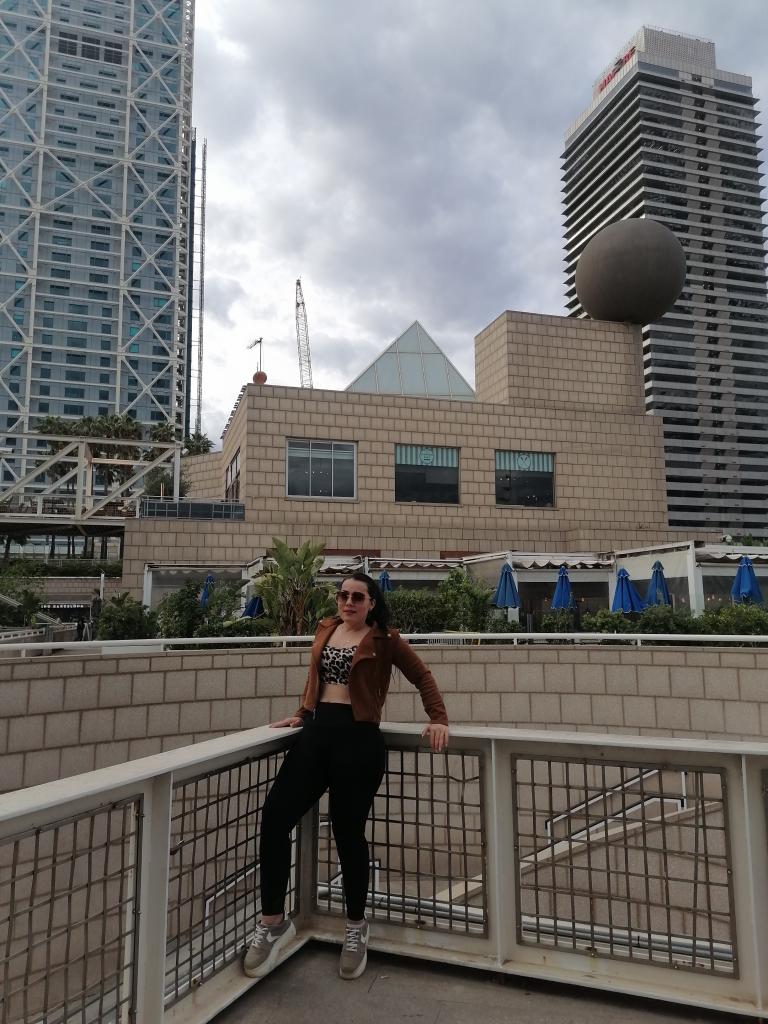 612435995: Chica busca chico en Barcelona