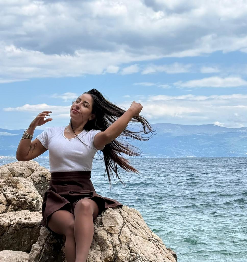 674970494: Chica busca chico en Málaga