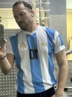 633811824: Chico busca chica en Madrid