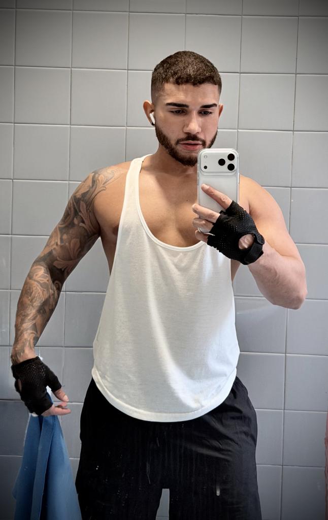 623235107: Chico busca chica en Barcelona