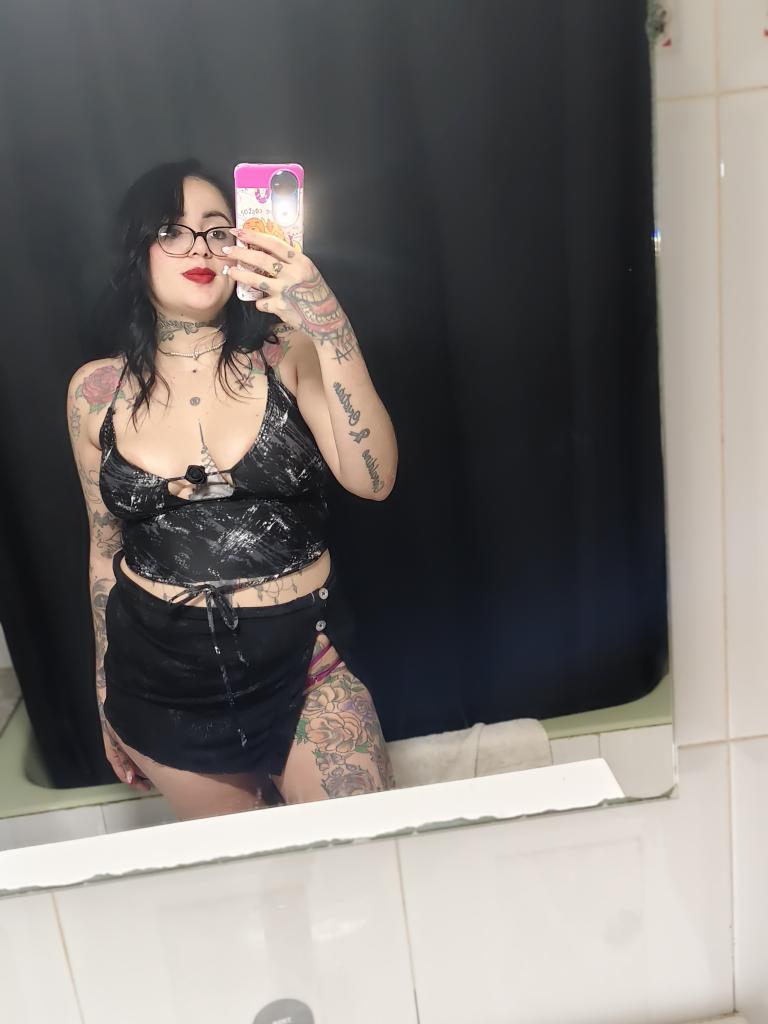 612278770: Chica busca chico en Barcelona