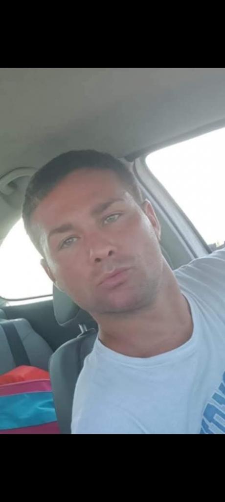 677868521: Chico busca chica en Valencia