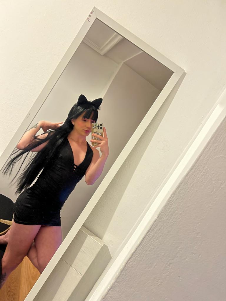 632901392: Travesti en León