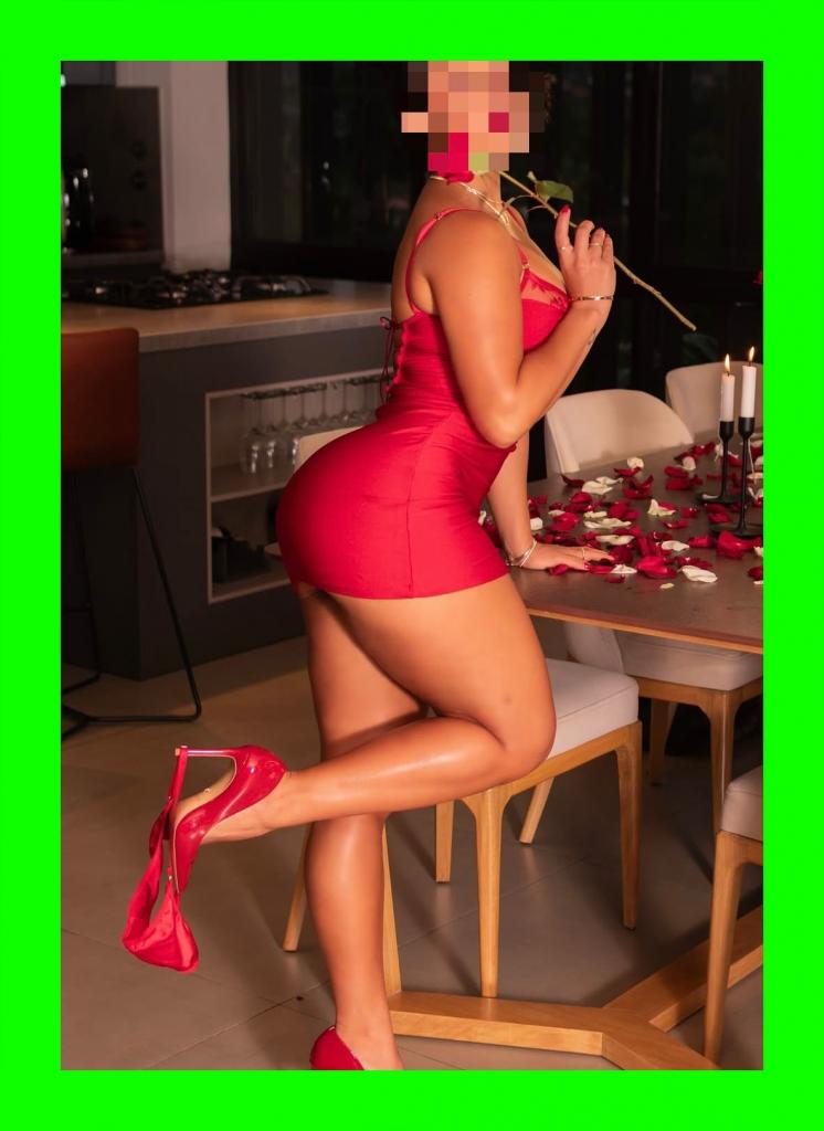 604146400: Chica busca chico en Navarra