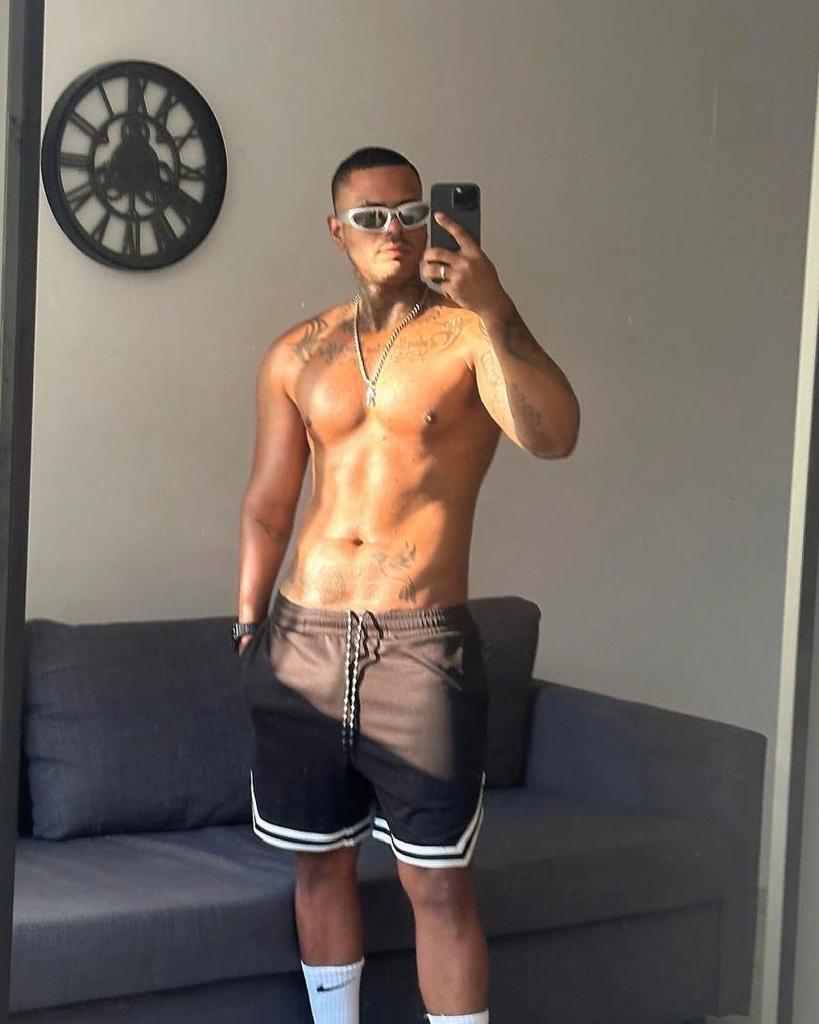 623321091: Chico busca chica en Málaga