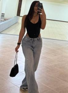 672957835: Chica busca chico en La Coruña