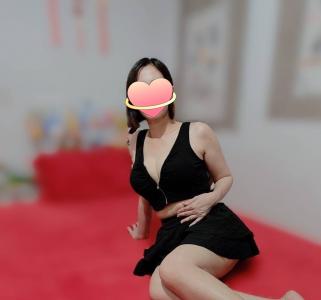 633725791: Chica busca chico en Barcelona