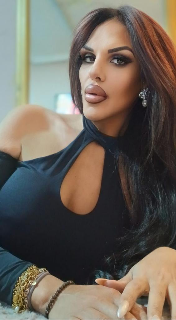 670964068: Transexual en Málaga