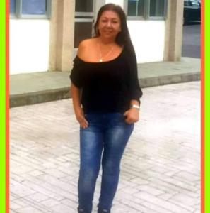 641402279: Chica busca chico en Lugo