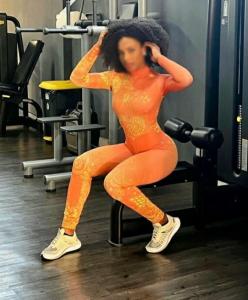 Chica busca chico en Barcelona: 