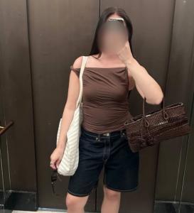 674974319: Chica busca chico en Madrid