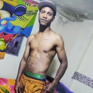 635019203: Chico busca chica en Tenerife