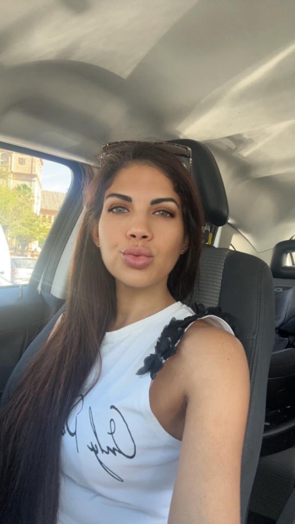 635843373: Chica busca chico en Sevilla