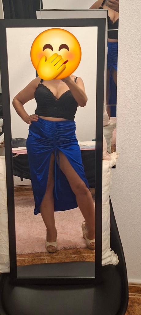 698930834: Chica busca chico en Murcia