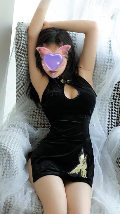 697964418: Chica busca chico en Madrid