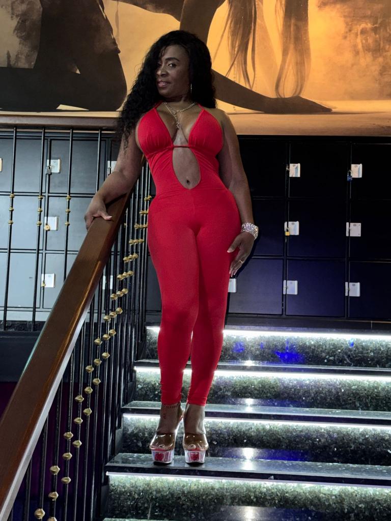 611317080: Chica busca chico en Cádiz