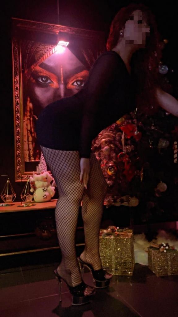 604331724: Chica busca chico en León