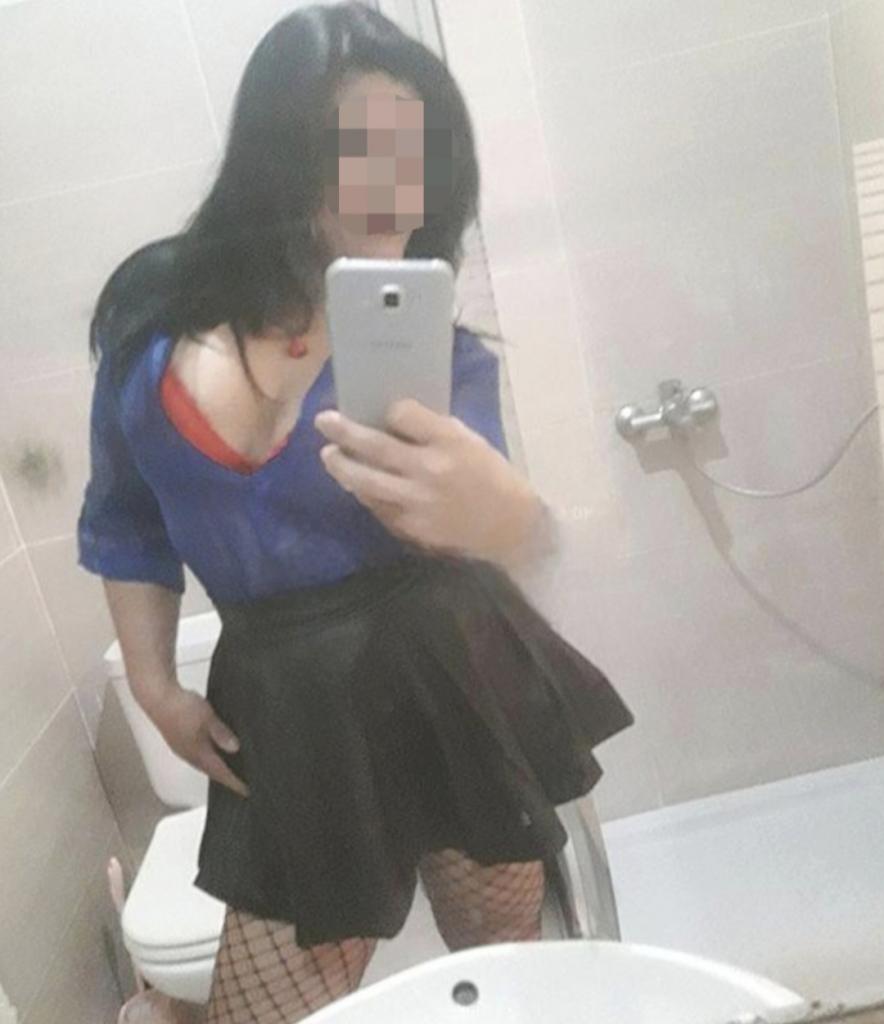 613687298: Chica busca chico en Lérida