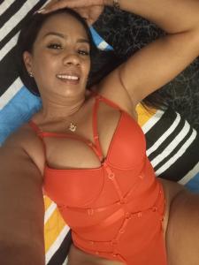 607140153: Chica busca chico en Barcelona