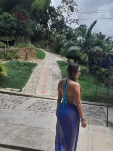 672867549: Chica busca chico en Granada