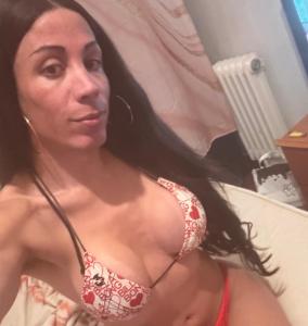 608562219: Transexual en La Coruña