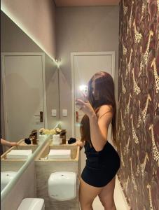 631145942: Chica busca chico en Madrid