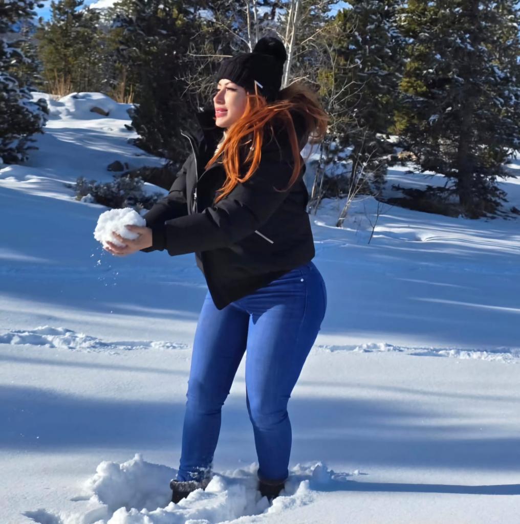 Chica busca chico en Granada: 