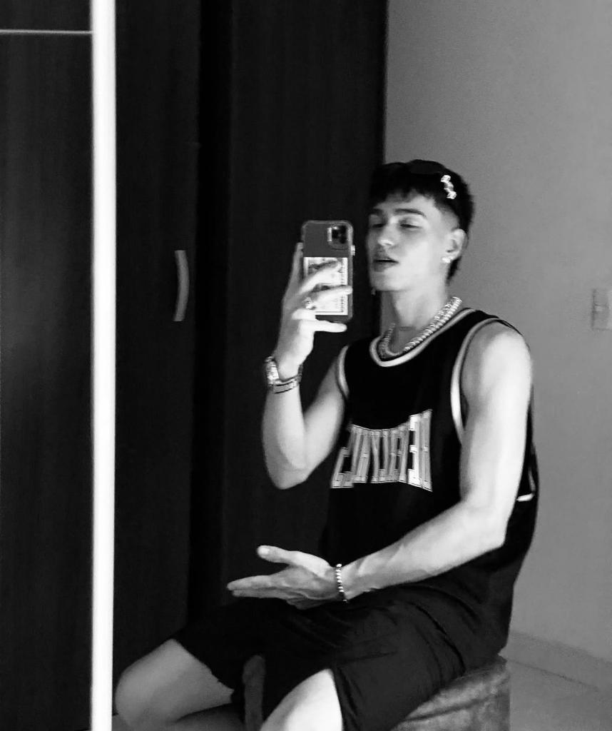 Chico busca chica en Valencia: 