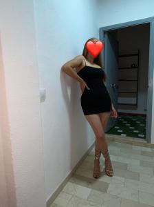 604128180: Chica busca chico en Sevilla