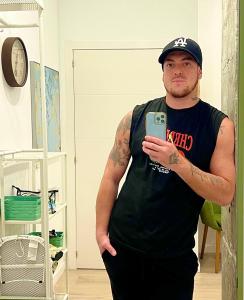 Chico busca chica en Granada: 