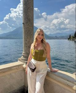 614680164: Chica busca chico en Madrid