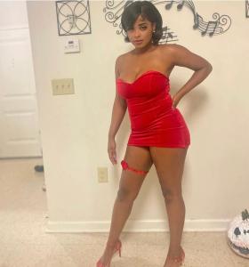 623433012: Chica busca chico en Sevilla