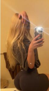 694258605: Chica busca chico en Barcelona