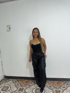 666390307: Chica busca chico en Murcia