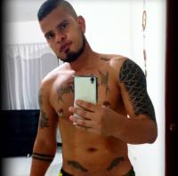 663124699: Chico busca chica en Pontevedra