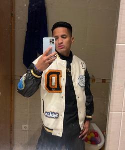 Chico busca chica en Murcia: 