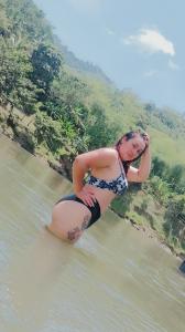 631844041: Chica busca chico en Álava