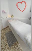 603370254: Chica busca chico en Madrid