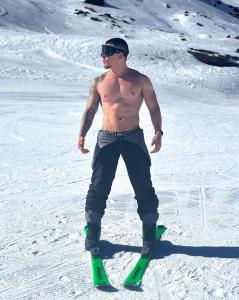 613546949: Chico busca chica en Málaga