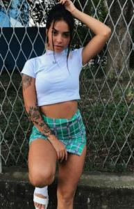 604398157: Chica busca chico en Barcelona