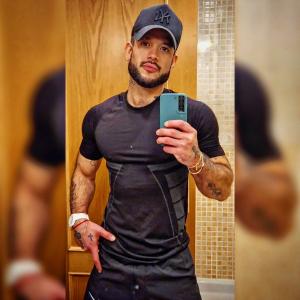 604308073: Chico busca chica en Las Palmas